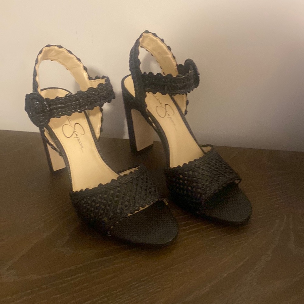 Black sandals heels